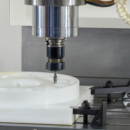 Abbildung - CNC Fraeser Titelbild neu - CNC Fräser (m/w/d) - NK Kunststofftechnik